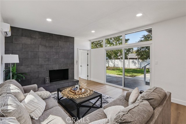 Detail Gallery Image 12 of 41 For 1111 E 27th St, San Bernardino,  CA 92404 - 4 Beds | 3 Baths