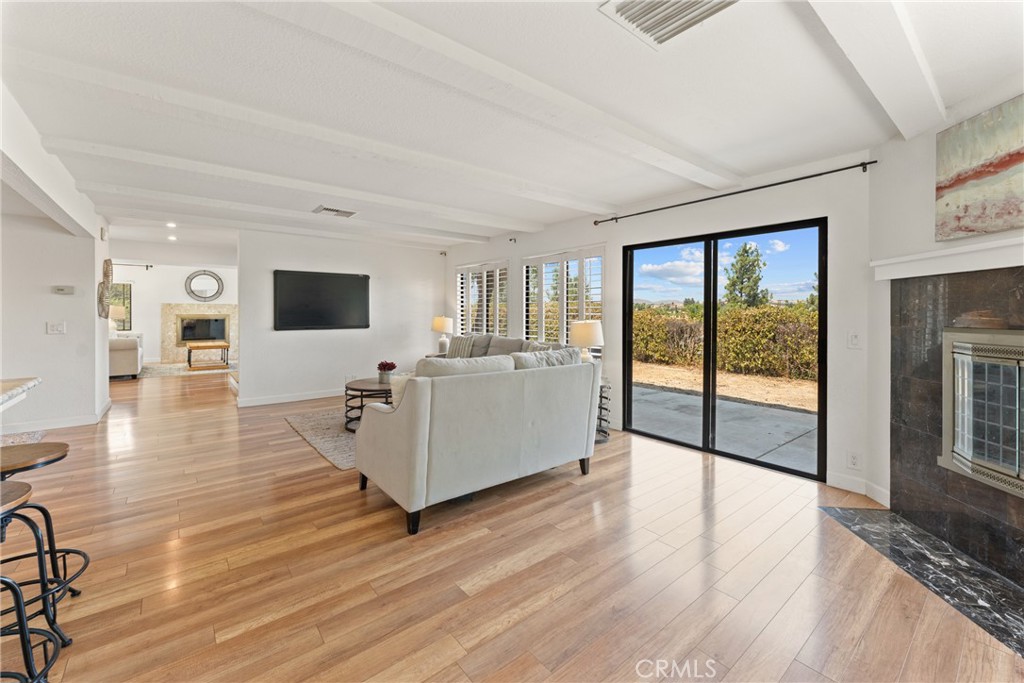 MLS #CV25182103 image #13