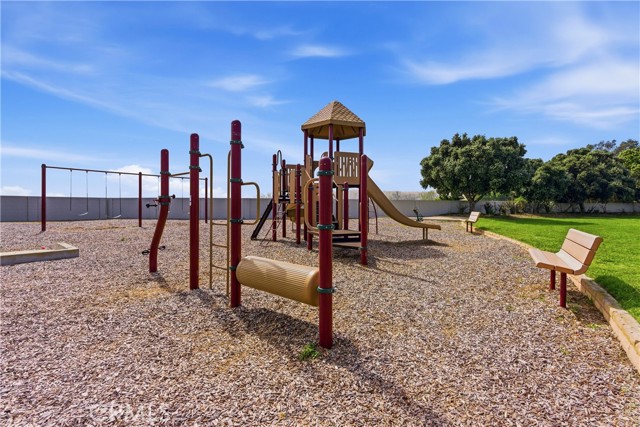 Detail Gallery Image 31 of 39 For 8145 Ridgefield, Huntington Beach,  CA 92646 - 1 Beds | 1 Baths