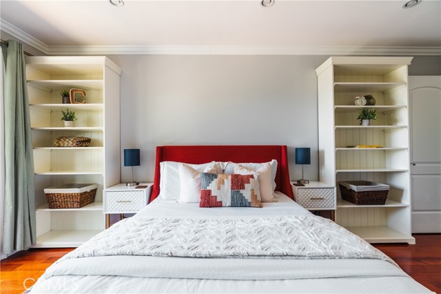 Detail Gallery Image 25 of 36 For 21793 Planewood Dr, Woodland Hills,  CA 91364 - 4 Beds | 3/1 Baths