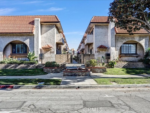 Front Image Thumbnail for CROC25271436