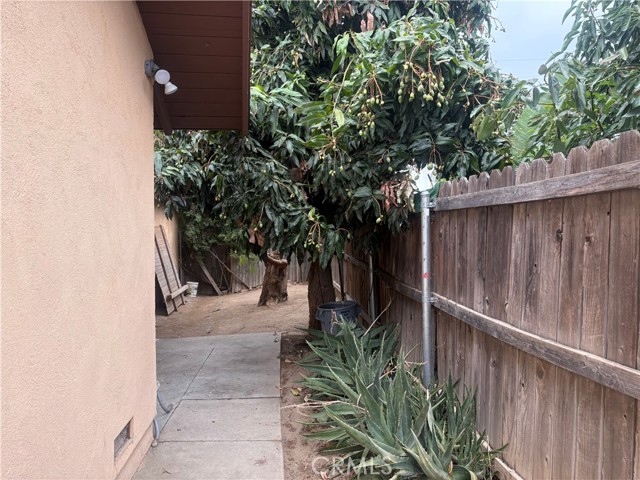 Detail Gallery Image 9 of 40 For 878 E Holly St, Rialto,  CA 92376 - 4 Beds | 3 Baths
