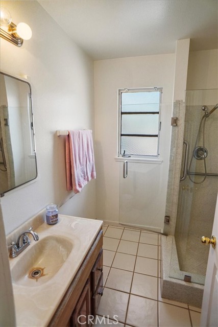 8444 Remmet Avenue, Canoga Park CA: https://media.crmls.org/medias/36fc9494-3f06-42e6-90d1-9b2cf5738063.jpg