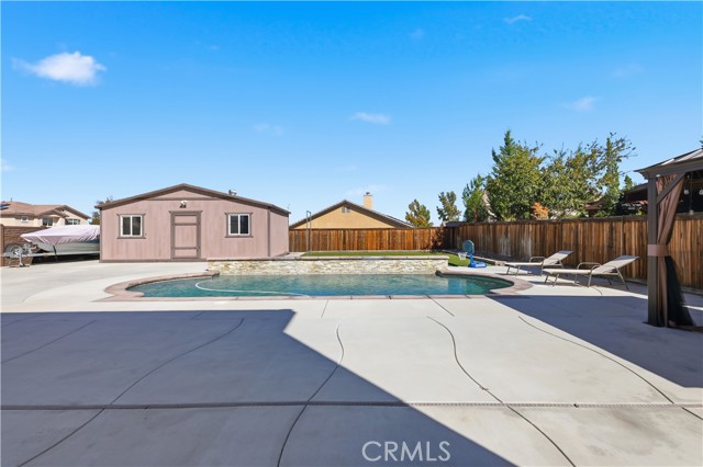 Detail Gallery Image 39 of 50 For 13385 Dunwood, Victorville,  CA 92392 - 4 Beds | 3 Baths