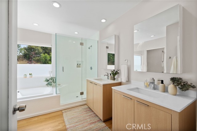 Detail Gallery Image 41 of 57 For 1690 N Crescent Heights Bld, Los Angeles,  CA 90069 - 3 Beds | 4 Baths
