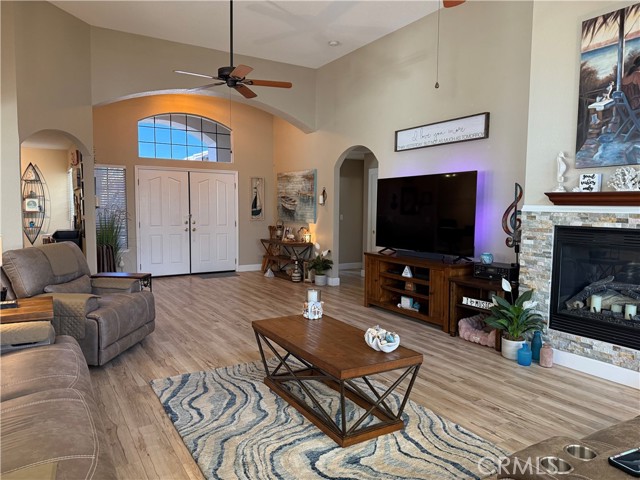 Detail Gallery Image 10 of 46 For 4525 Biltmore, Chowchilla,  CA 93610 - 3 Beds | 2 Baths