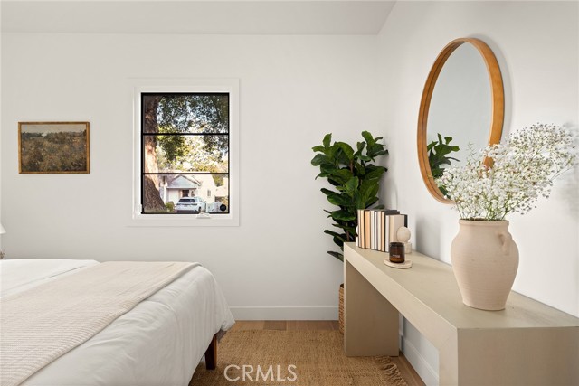 Detail Gallery Image 14 of 40 For 4935 Agnes Ave, Valley Village,  CA 91607 - 5 Beds | 3 Baths