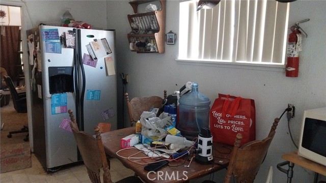 982 E Barnard Street, Blythe CA: https://media.crmls.org/medias/36fdf9f3-b165-4dc2-be13-3cf43b1f6420.jpg