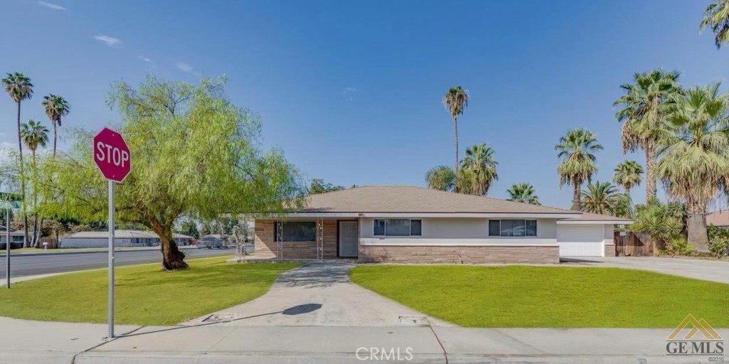 5901 Ashwood Street, Bakersfield, CA 93308