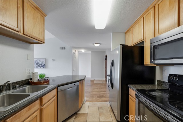 Detail Gallery Image 19 of 50 For 2325 Del Mar Way #202,  Corona,  CA 92882 - 2 Beds | 2 Baths