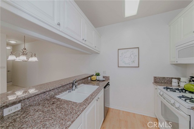 Detail Gallery Image 6 of 46 For 3120 Sepulveda Bld #306,  Torrance,  CA 90505 - 2 Beds | 1/1 Baths