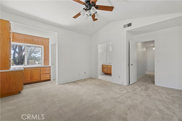 Detail Gallery Image 21 of 44 For 28772 Meadowgrass Dr, Castaic,  CA 91384 - 3 Beds | 2/1 Baths