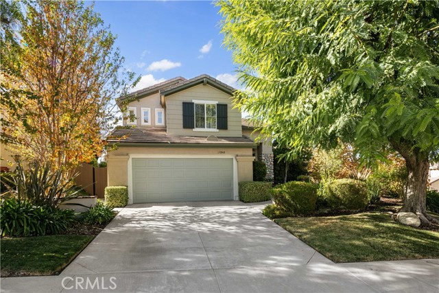 Detail Gallery Image 1 of 34 For 17942 Maplehurst Pl, Canyon Country,  CA 91387 - 3 Beds | 2/1 Baths