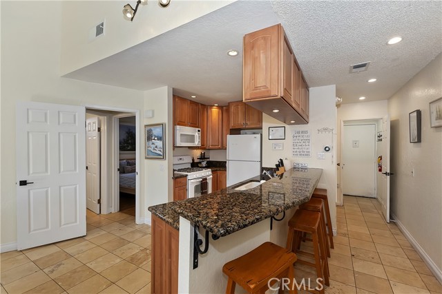Detail Gallery Image 18 of 47 For 760 Blue Jay Rd #28,  Big Bear Lake,  CA 92315 - 2 Beds | 2 Baths
