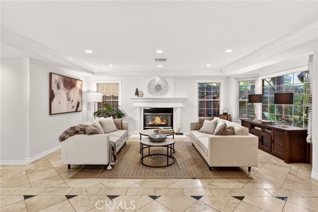 Detail Gallery Image 7 of 60 For 4115 Laurelgrove Ave, Studio City,  CA 91604 - 5 Beds | 3/1 Baths