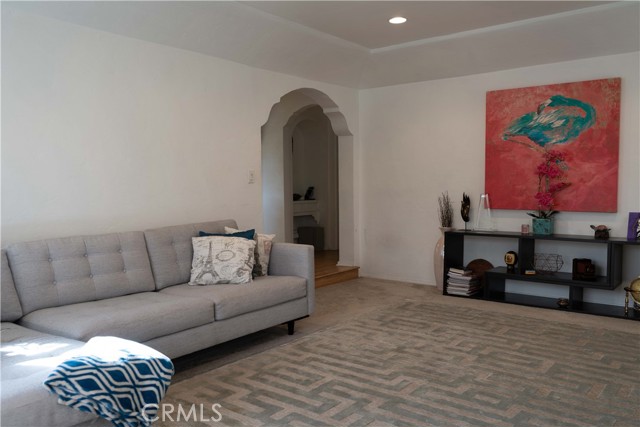 Detail Gallery Image 3 of 18 For 4117 Garthwaite Ave, Los Angeles,  CA 90008 - 3 Beds | 2 Baths