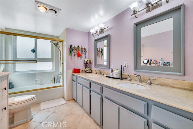 Detail Gallery Image 25 of 40 For 114 S Prospect #6,  Redondo Beach,  CA 90277 - 3 Beds | 2/1 Baths