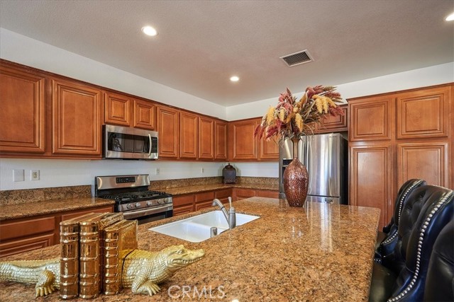 Detail Gallery Image 14 of 49 For 3525 Elker Rd, Corona,  CA 92882 - 4 Beds | 3/1 Baths