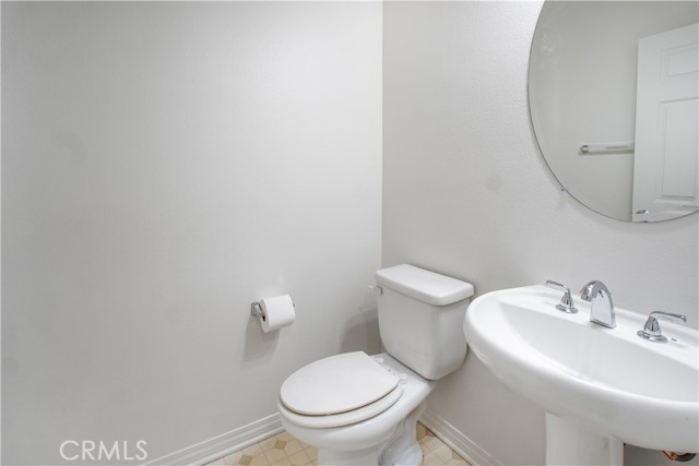 Detail Gallery Image 10 of 38 For 2645 Night Jasmine Dr #1,  Simi Valley,  CA 93065 - 4 Beds | 2/1 Baths