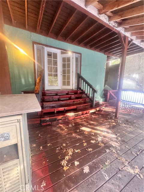 Detail Gallery Image 11 of 39 For 25286 North, Twin Peaks,  CA 92391 - 4 Beds | 3 Baths