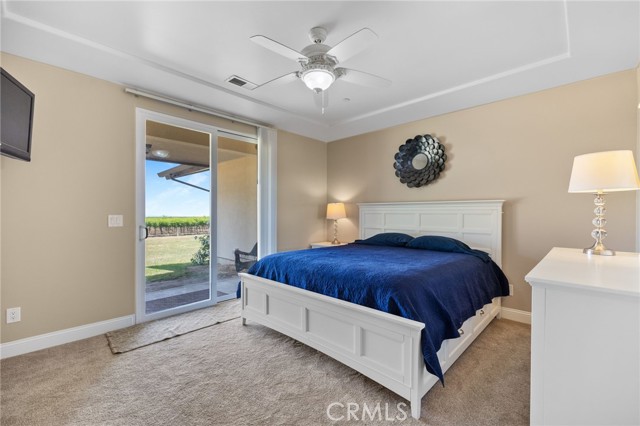 38792 Comanche Point Road, Arvin CA: https://media.crmls.org/medias/37020b94-0c32-4f85-a2a0-8675fe19abce.jpg