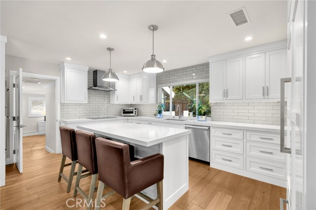 Detail Gallery Image 2 of 31 For 1619 Melody Ln, Fullerton,  CA 92831 - 4 Beds | 3/1 Baths