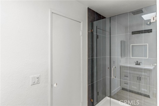 Detail Gallery Image 11 of 35 For 8877 Lauderdale Ct 214e,  Huntington Beach,  CA 92646 - 2 Beds | 2 Baths