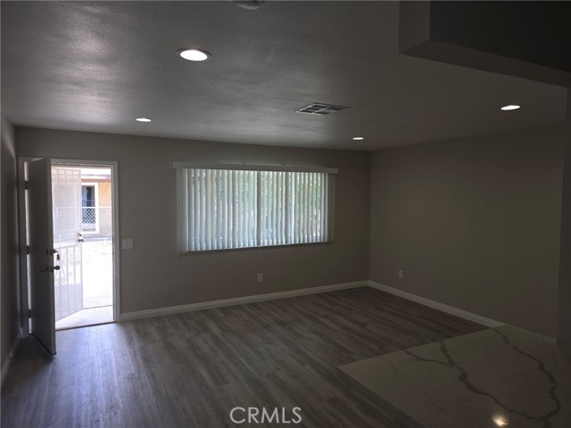 Detail Gallery Image 9 of 10 For 18605 New Hampshire a,  Adelanto,  CA 92301 - 2 Beds | 1 Baths