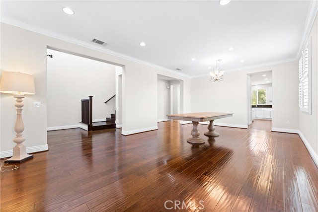 Detail Gallery Image 6 of 49 For 679 E Boxwood Ln, Azusa,  CA 91702 - 5 Beds | 4/1 Baths