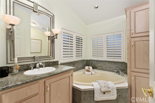 Detail Gallery Image 18 of 41 For 30802 Coast #K51,  Laguna Beach,  CA 92651 - 2 Beds | 2 Baths