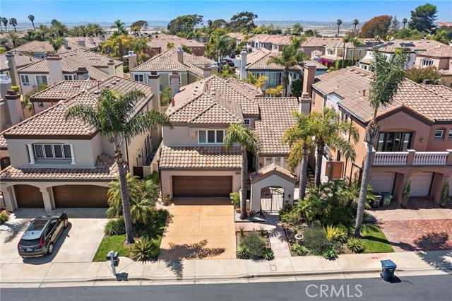19025 Bayhill Lane, Huntington Beach CA: https://media.crmls.org/medias/3706aa86-1456-4b70-bcd9-9b95c0ae21a7.jpg