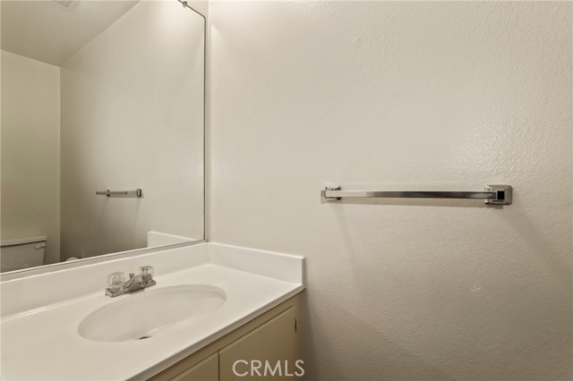 Detail Gallery Image 30 of 38 For 33 Northwoods Ln, La Crescenta,  CA 91214 - 3 Beds | 2/1 Baths