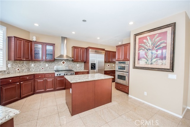 Detail Gallery Image 14 of 66 For 2376 Jean Marie Cir, Corona,  CA 92882 - 5 Beds | 5/1 Baths