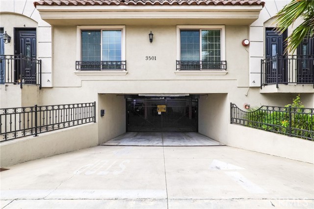 Detail Gallery Image 29 of 31 For 3501 Tilden Ave #8,  Los Angeles,  CA 90034 - 3 Beds | 3/1 Baths