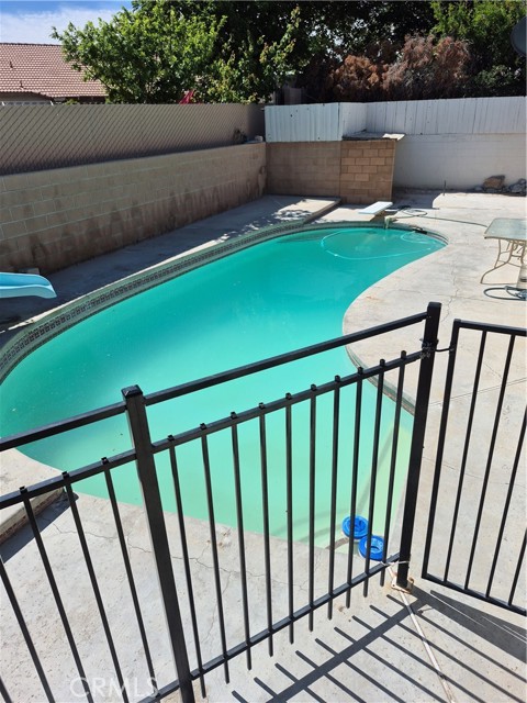Detail Gallery Image 30 of 33 For 2001 Barcelona Cir, Barstow,  CA 92311 - 3 Beds | 2 Baths