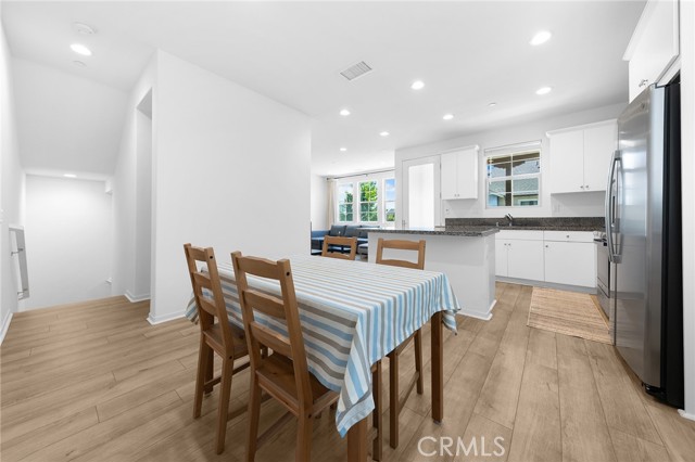 Detail Gallery Image 12 of 42 For 15972 Bravery Ave, Chino,  CA 91708 - 2 Beds | 2/1 Baths