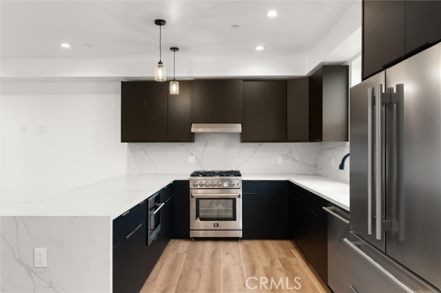 Detail Gallery Image 13 of 33 For 11410 W Calvert St, North Hollywood,  CA 91606 - 3 Beds | 3/1 Baths