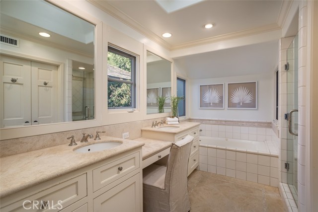 Detail Gallery Image 28 of 50 For 327 Driftwood Rd, Corona Del Mar,  CA 92625 - 4 Beds | 3 Baths