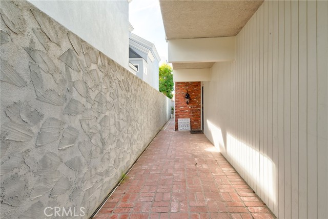 5309 River Avenue, Newport Beach CA: https://media.crmls.org/medias/370a3f89-787f-4a7e-863b-d6e76cf93377.jpg