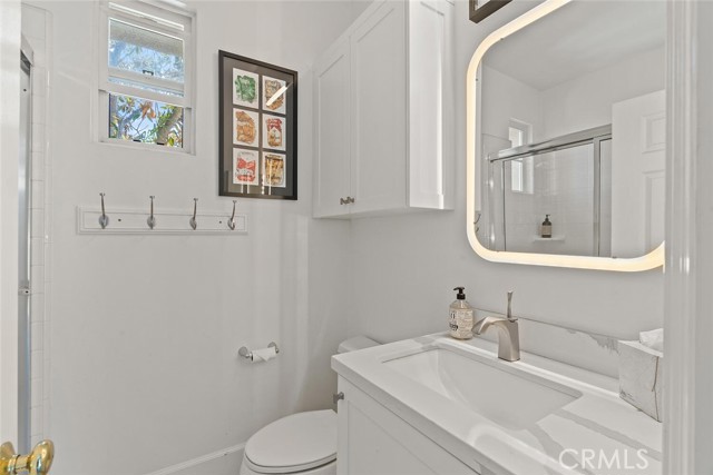Detail Gallery Image 9 of 57 For 11823 Willard Ave, Tustin,  CA 92782 - 4 Beds | 3/1 Baths