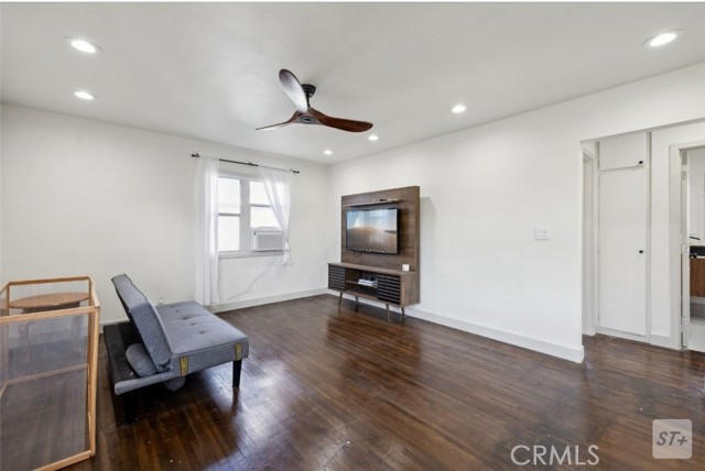 Detail Gallery Image 6 of 8 For 5763 1/2 Clemson St, Los Angeles,  CA 90016 - 1 Beds | 1 Baths