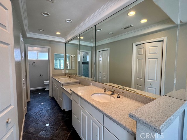 21903 Erie Lane, Lake Forest CA: https://media.crmls.org/medias/370a93c6-d97c-49b4-a32a-26c336f0a2d4.jpg