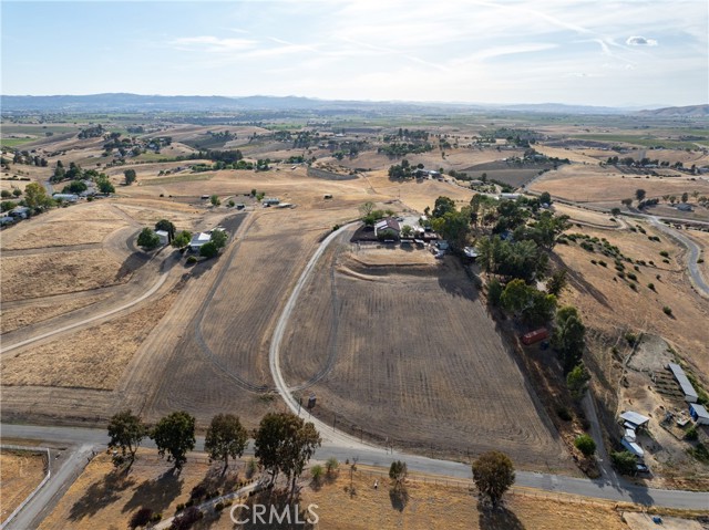 Detail Gallery Image 2 of 57 For 2245 Rancho Lomas Way, San Miguel,  CA 93451 - 3 Beds | 3 Baths