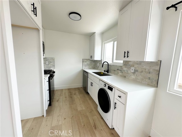 17372 Dairyview Circle, Huntington Beach CA: https://media.crmls.org/medias/370b654c-d159-4e47-b8c9-2d6320165bae.jpg