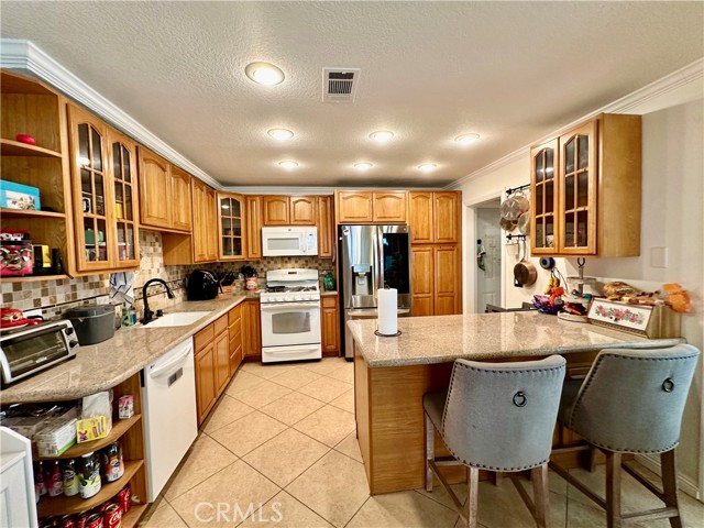 Detail Gallery Image 12 of 37 For 833 Windermere Rd, San Dimas,  CA 91773 - 4 Beds | 2/1 Baths