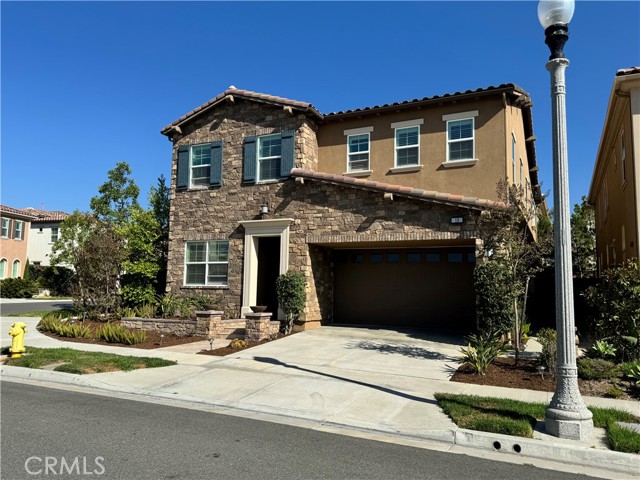 Detail Gallery Image 2 of 44 For 10 Lark, Lake Forest,  CA 92630 - 5 Beds | 4 Baths