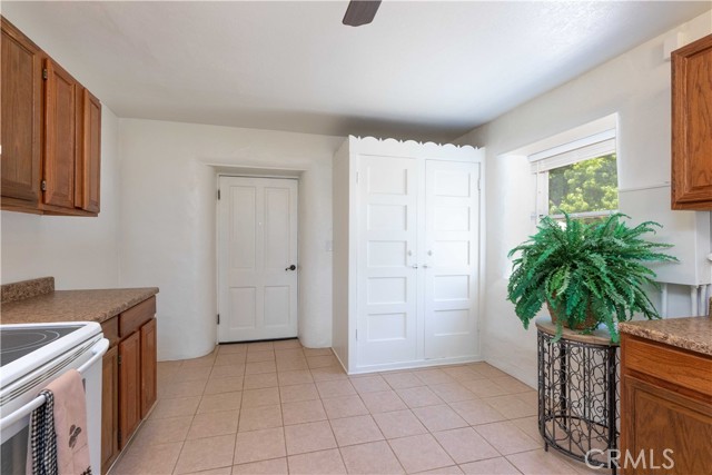 1615 Halsey Street, Redlands CA: https://media.crmls.org/medias/370c7da5-6b1d-491e-89f5-e559e21a6d6a.jpg