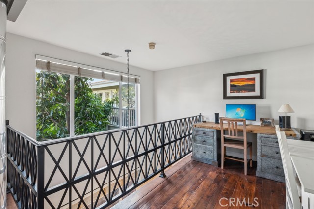 Detail Gallery Image 15 of 27 For 610 Marigold Ave, Corona Del Mar,  CA 92625 - 3 Beds | 3/1 Baths