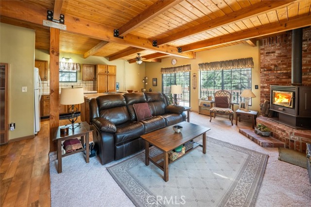 2229 Birchwood Way, Pine Mountain Club CA: https://media.crmls.org/medias/370cc24e-9968-48e1-ad0c-5074dae3af78.jpg