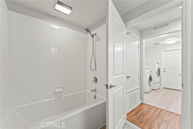 76 City Stroll, Irvine CA: https://media.crmls.org/medias/370d09ef-306b-467f-bc82-96da341e1ffd.jpg